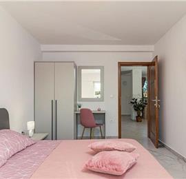 6 bedroom villa with pool near Pula, sleeps 12